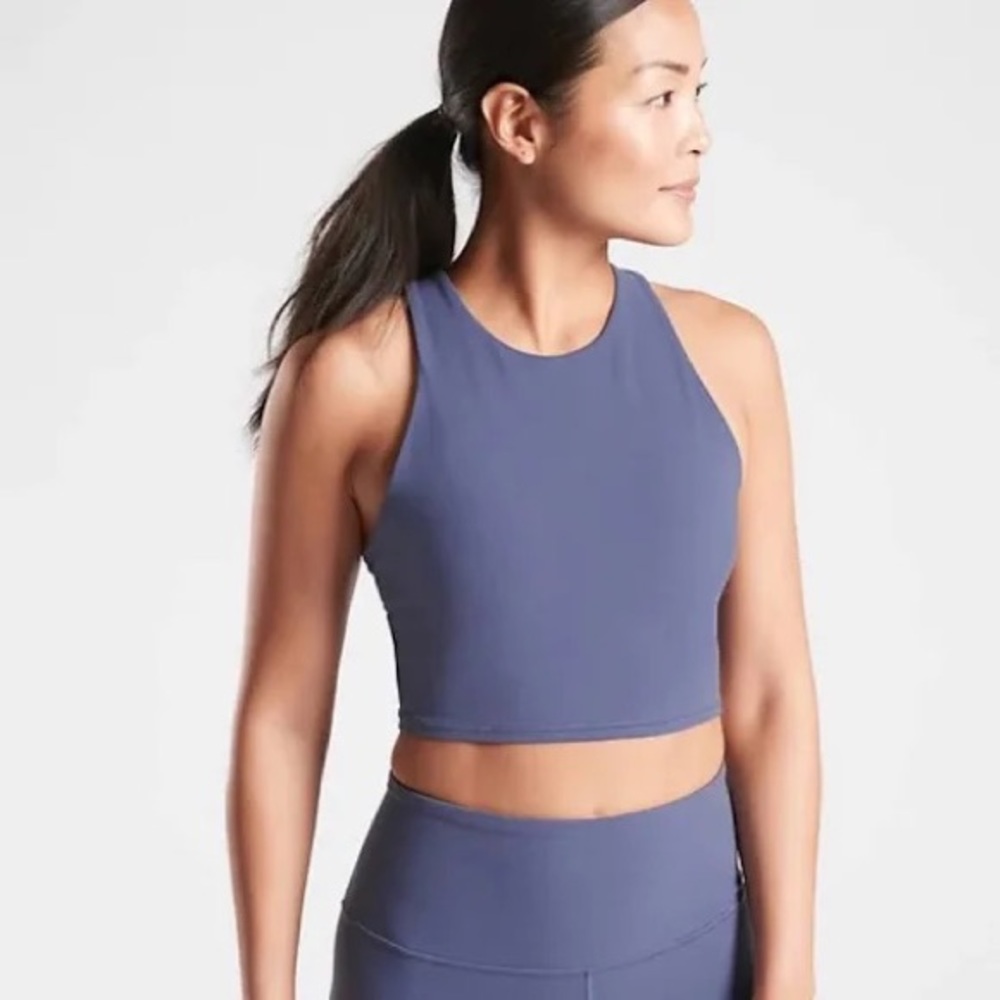 Athleta conscious crop top